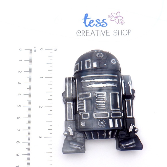 Handmade R2-D2 Figurine - Picture 7 of 7